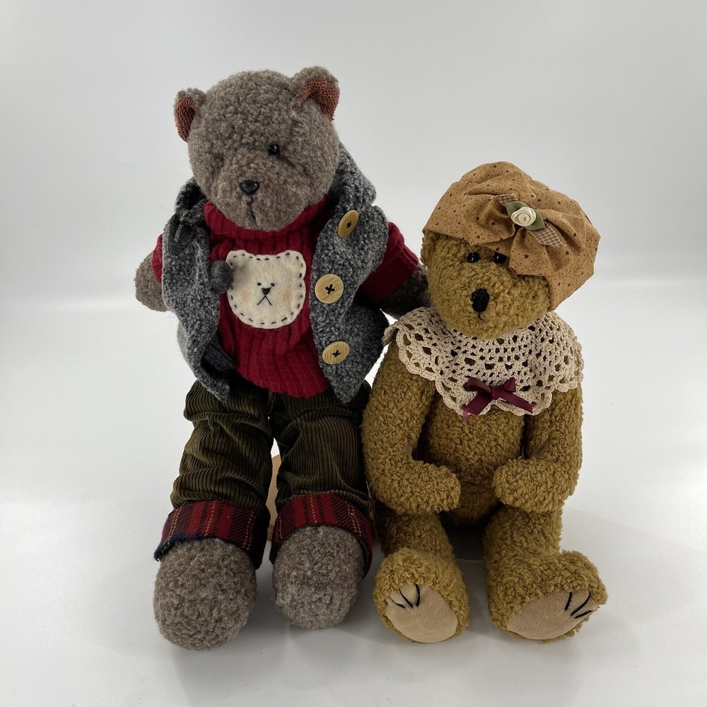 2 Vintage‎ Russ Berrie Jointed Plush Boy Girl Bears Cords Lace Pair Stands 14"